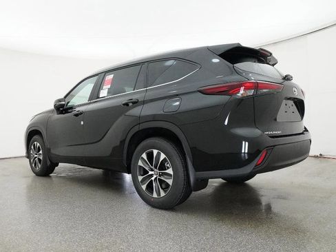 New 2026 Toyota Highlander XLE AWD/4WD image 19