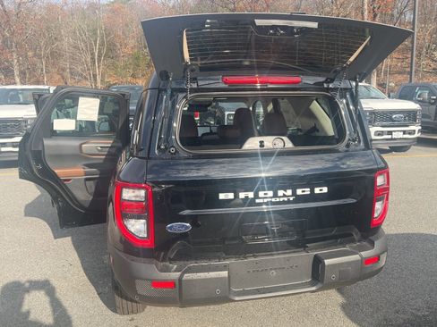New 2025 Ford Bronco Sport Outer Banks w/ Outer Banks Tech Package+ image 8
