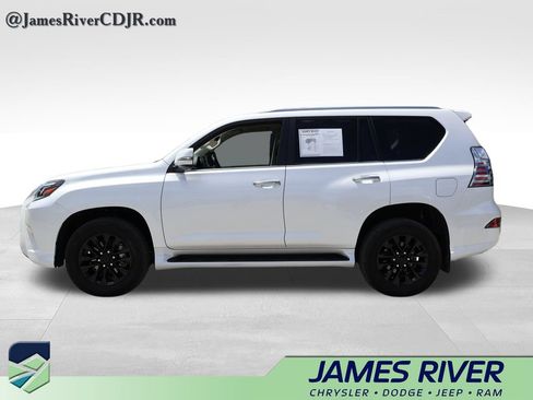 Used 2023 Lexus GX 460 Premium w/ Premium Package AWD/4WD image 2