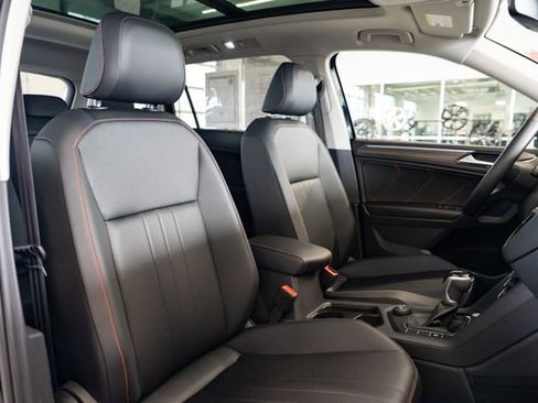 Used 2024 Volkswagen Tiguan Wolfsburg Edition image 28