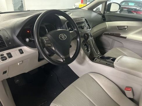 Used 2009 Toyota Venza AWD image 11