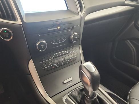 Used 2016 Ford Edge SEL w/ Equipment Group 201A AWD/4WD image 16