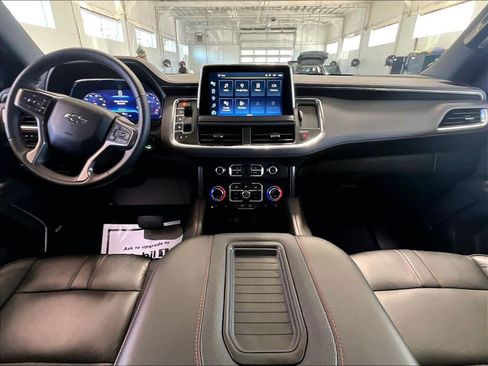 Used 2024 Chevrolet Suburban RST w/ Luxury Package image 22