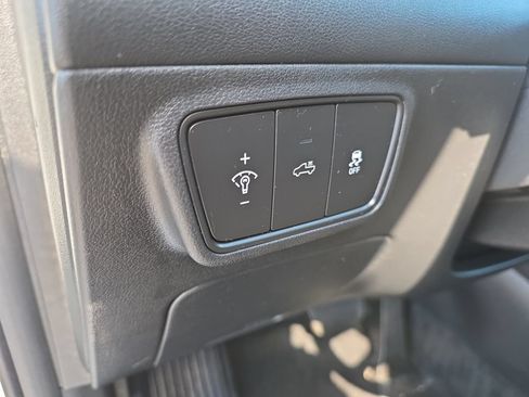 Used 2022 Hyundai Santa Cruz SE AWD/4WD image 19