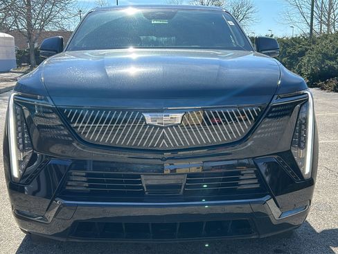 New 2025 Cadillac Escalade IQ Sport 1 w/ Smart Trailering package image 39