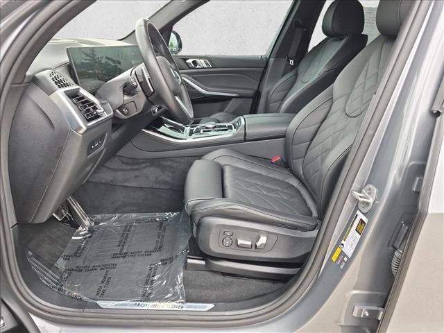 Used 2026 BMW X5 xDrive50e w/ M Sport Package AWD/4WD image 15