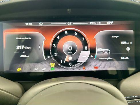 Used 2025 Aston Martin DB12 Coupe RWD image 31