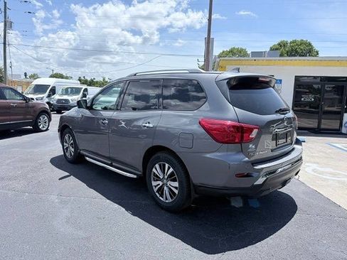 Used 2019 Nissan Pathfinder SL w/ Cargo Package AWD/4WD image 6