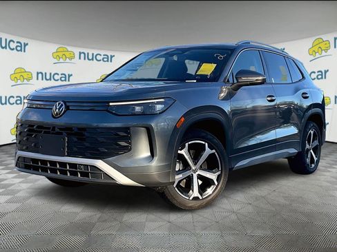 New 2026 Volkswagen Tiguan SE image 4