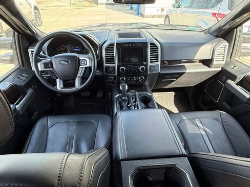 Used 2016 Ford F150 Platinum image 5
