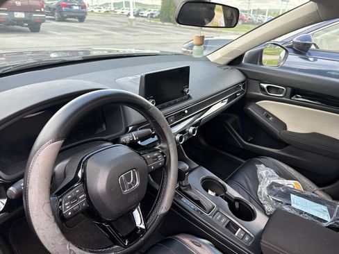 Used 2022 Honda Civic EX image 10