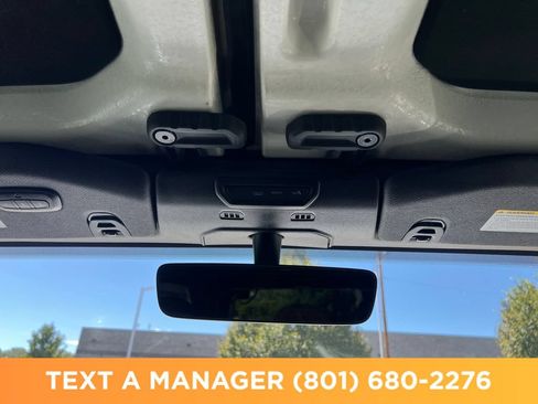 Used 2023 Jeep Wrangler Unlimited Sahara w/ Cold Weather Group AWD/4WD image 21