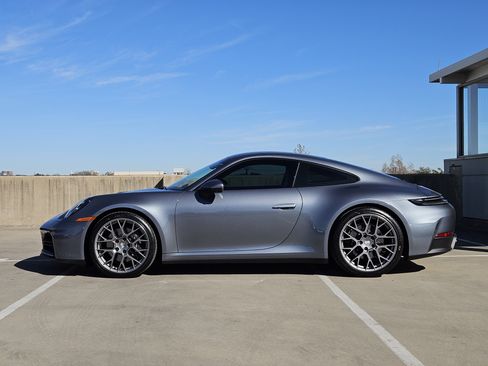 Certified 2025 Porsche 911 Carrera image 2