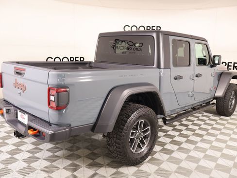 Used 2024 Jeep Gladiator Mojave w/ Safety Group AWD/4WD image 20