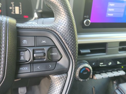 Certified 2024 Toyota Tacoma SR5 AWD/4WD image 22