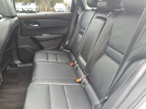 Certified 2022 Nissan Rogue SL w/ SL Premium Package AWD/4WD image 20