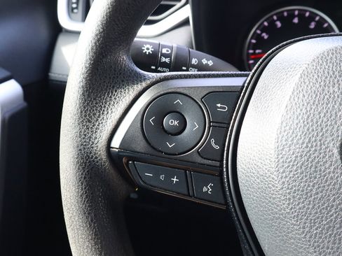 Used 2021 Toyota RAV4 XLE image 24