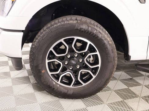 Used 2023 Ford F150 XLT w/ Equipment Group 302A High image 19