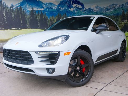 Used 2017 Porsche Macan S image 1