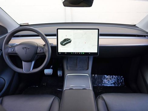 Used 2022 Tesla Model Y Long Range AWD/4WD image 12