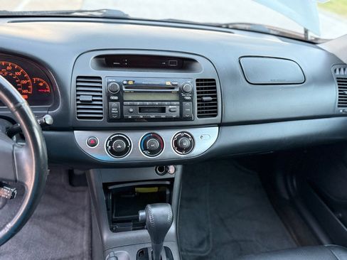 Used 2005 Toyota Camry SE image 11