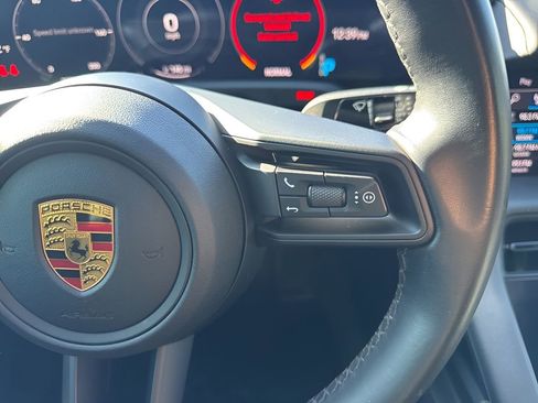 Used 2022 Porsche Taycan image 17