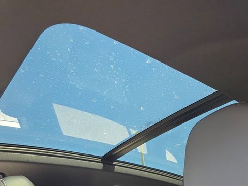 New 2026 Volkswagen Tiguan SE R-Line image 19