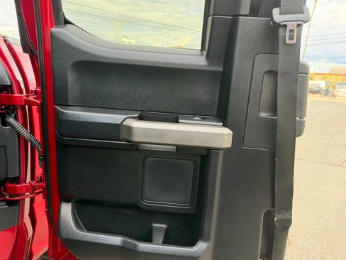 Used 2019 Ford F150 Raptor w/ Equipment Group 801A Mid image 12