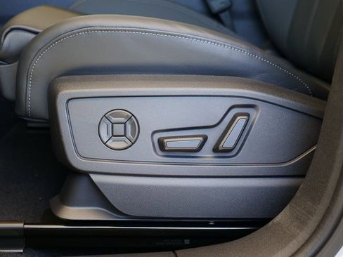 New 2025 Audi Q5 Premium Plus image 11