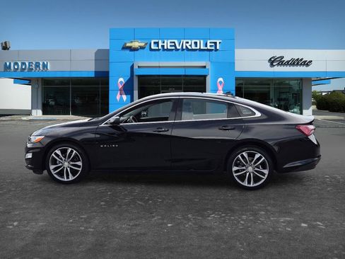Used 2024 Chevrolet Malibu LT FWD image 2