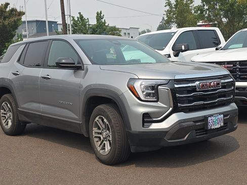 Used 2026 GMC Terrain Elevation AWD/4WD image 2