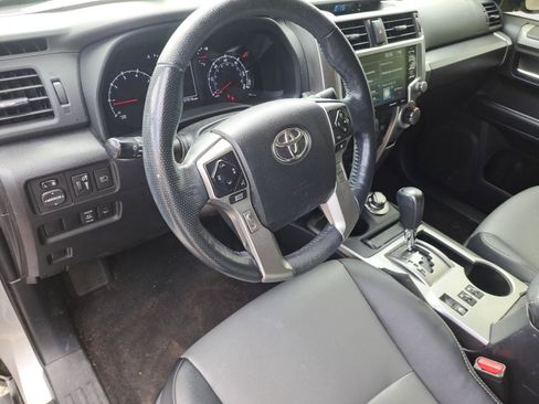 Used 2023 Toyota 4Runner SR5 Premium image 9