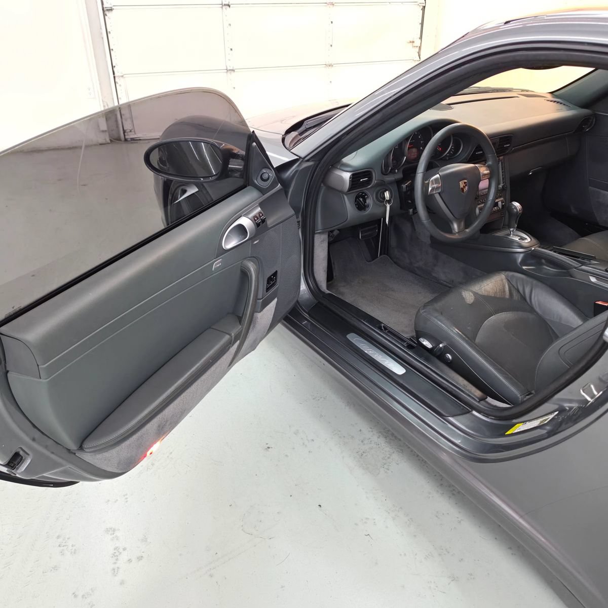 Used 2007 Porsche 911 GT3 RS AWD/4WD image 16