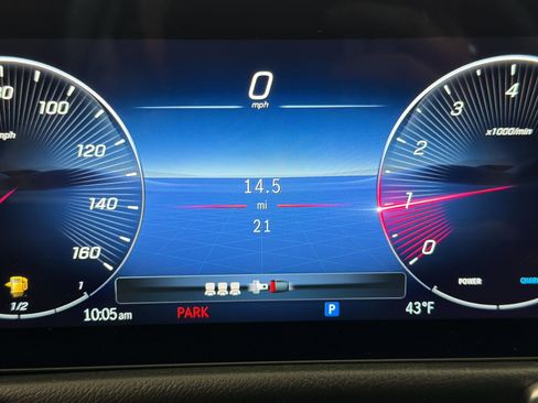 Used 2026 Mercedes-Benz GLB 250 4MATIC image 18