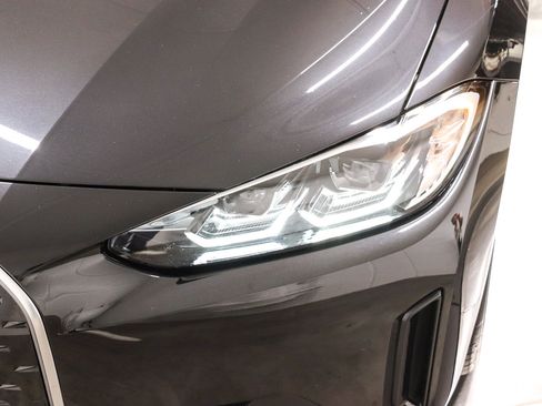 Used 2023 BMW i4 eDrive35 RWD image 9