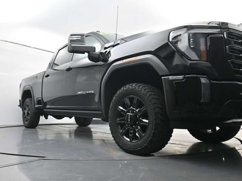 Used 2024 GMC Sierra 2500 AT4 w/ AT4 Premium Plus Package AWD/4WD image 20