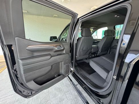 Used 2024 Chevrolet Silverado 1500 LT AWD/4WD image 20