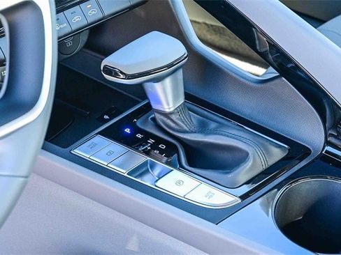 New 2026 Hyundai Elantra Sport image 25