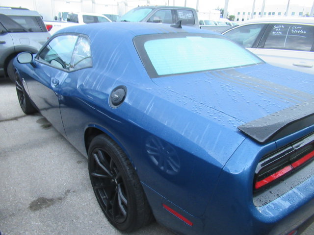 Used 2022 Dodge Challenger R/T Scat Pack w/ Shaker Package RWD image 4