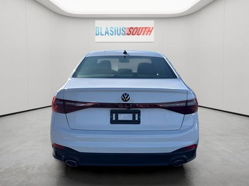 Used 2025 Volkswagen Jetta GLI Autobahn image 4