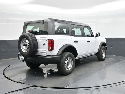 New 2025 Ford Bronco 4-Door image 6