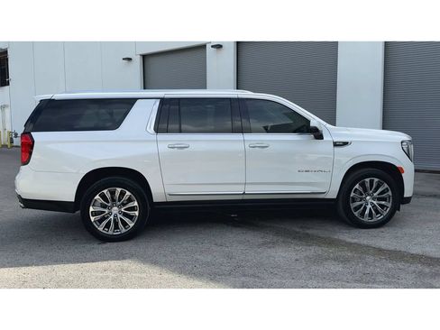 Used 2022 GMC Yukon XL Denali w/ Max Trailering Package RWD image 9