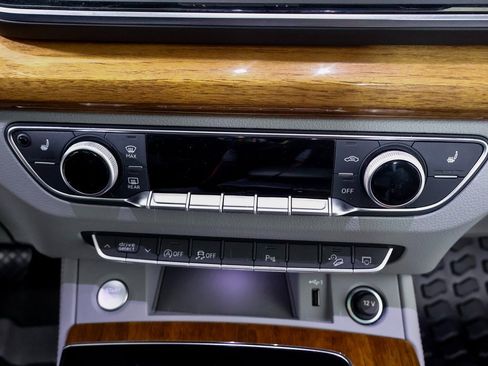 Used 2023 Audi Q5 2.0T Premium Plus w/ Premium Plus Package image 18