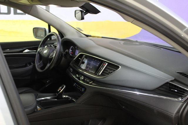 Used 2021 Buick Enclave Essence w/ Sound and Sites Package FWD image 11