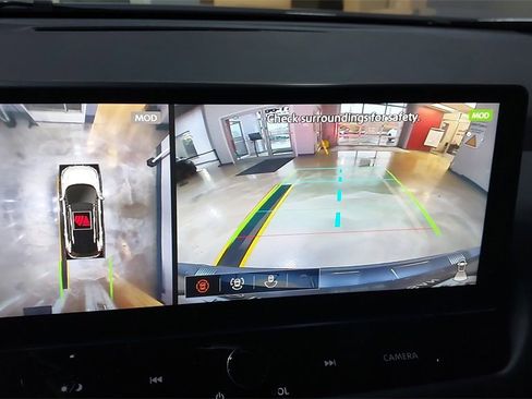 Used 2025 Nissan Rogue SL image 23