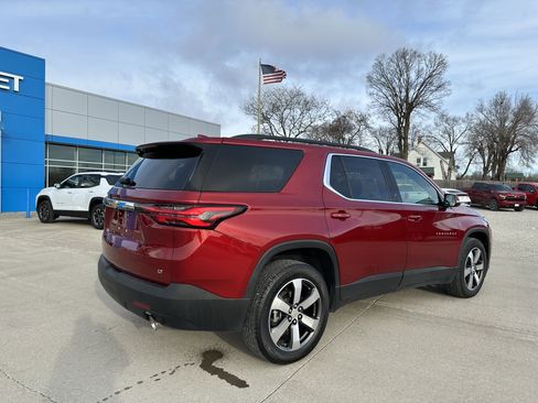 Certified 2023 Chevrolet Traverse LT w/ LT Premium Package image 3