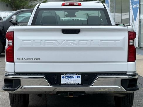 Used 2025 Chevrolet Silverado 1500 W/T RWD image 4