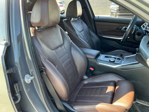 Used 2025 BMW M340i w/ Premium Package RWD image 22