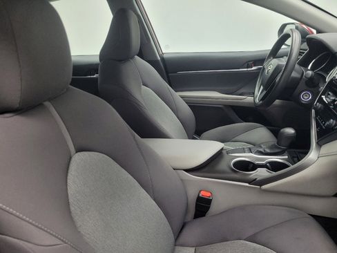 Used 2022 Toyota Camry LE image 21
