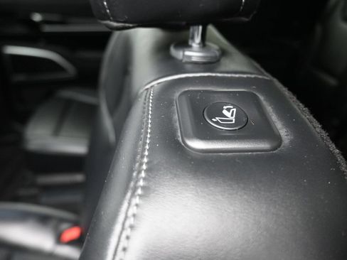 Used 2023 Kia Telluride S w/ S Sunroof Package FWD image 34